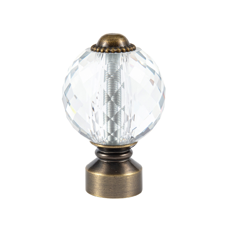 Remate de cortina de cristal